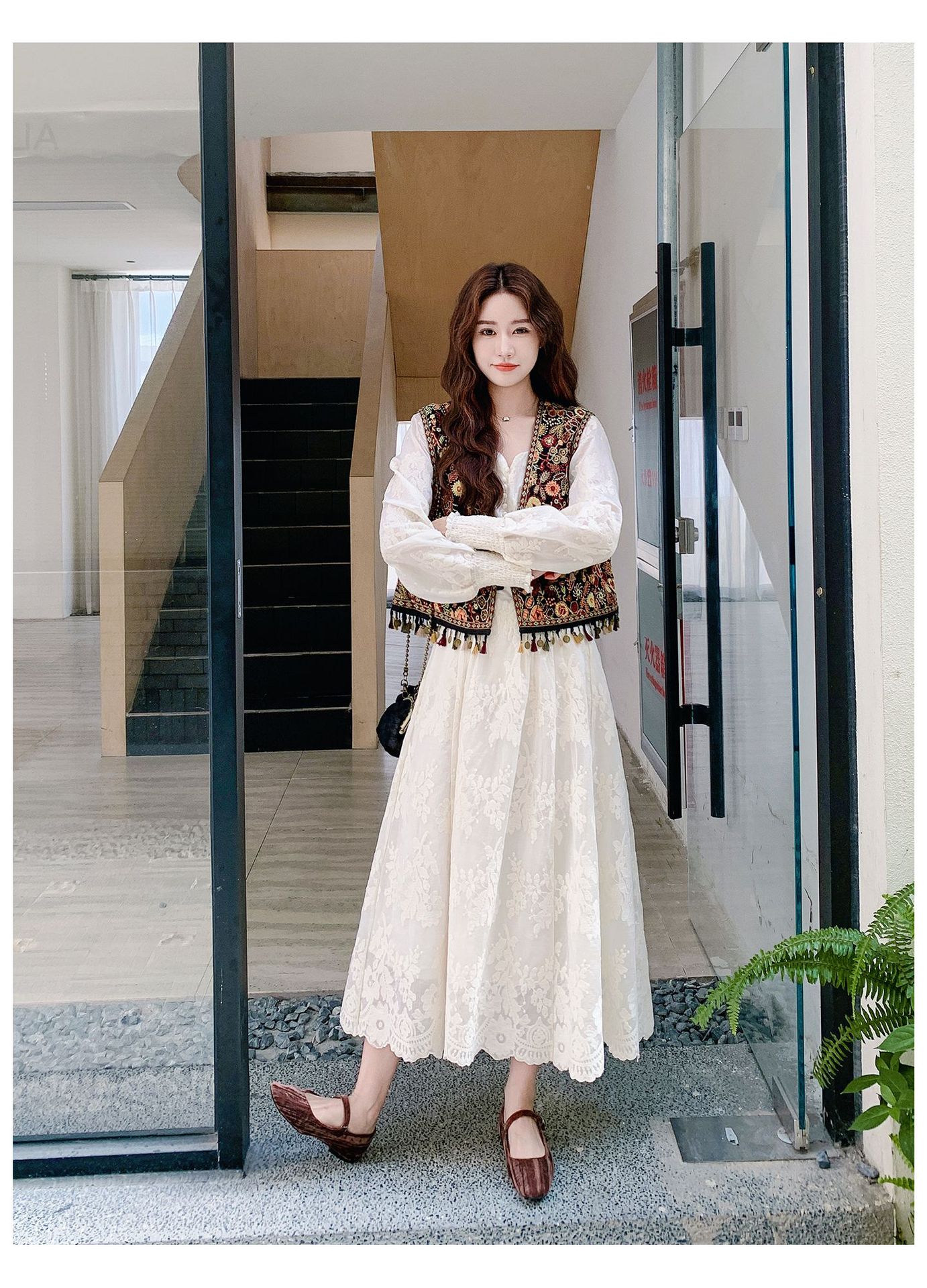 Real shot Bohemian fringed vest jacquard long dress two-piece set 2025 autumn collection lace patchwork V-neck dress pic 40