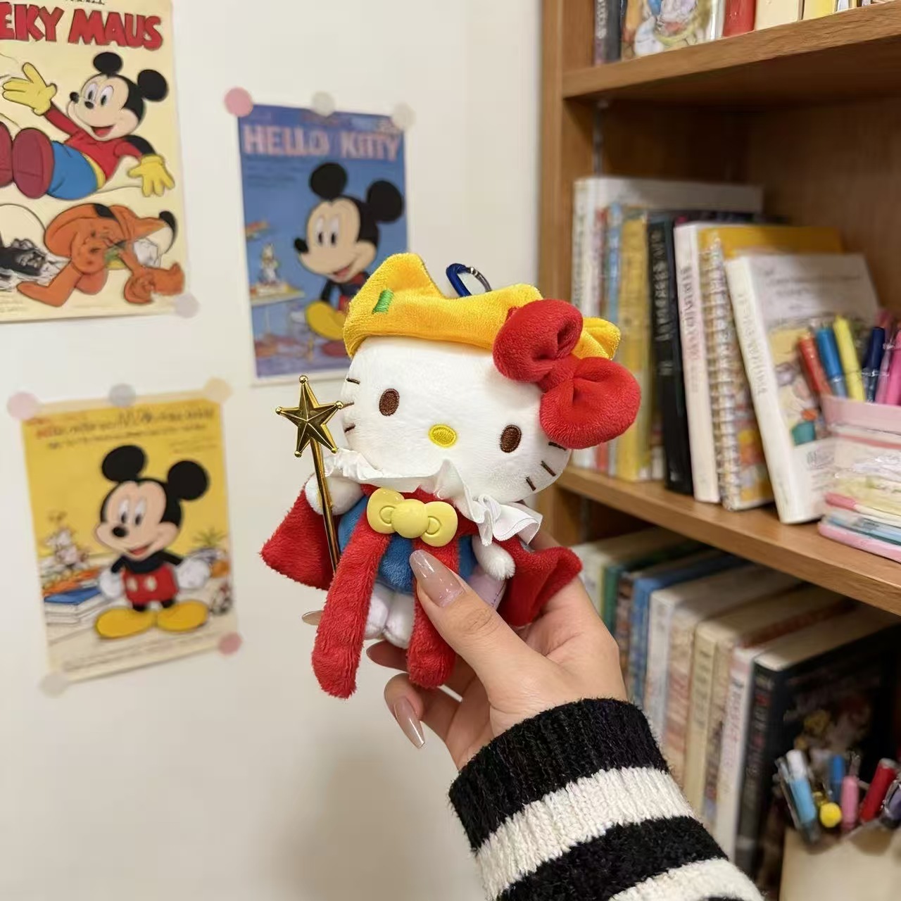 正版国王款式HelloKitty包包挂件卡通毛绒可爱玩偶凯蒂猫伴手礼物详情4