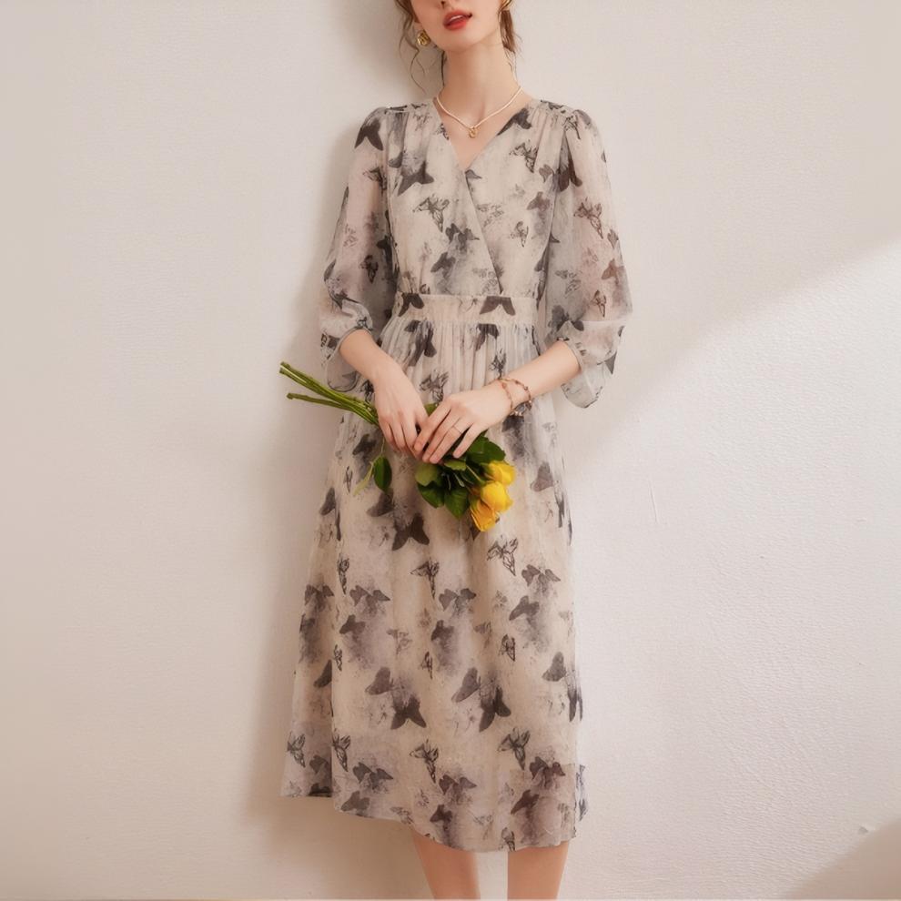 2025春夏新款女人味印花飘逸长裙时尚V领修身女式七分袖连衣裙潮详情17