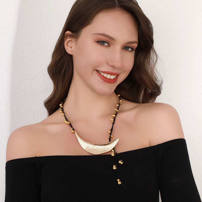 跨境专供亚马逊女士短项链高级感吊坠小众复古首饰锁骨链欧美批发详情7