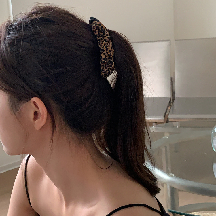 Korean-style cute polka dot leopard print hair clips, fashionable ponytail tie, fabric banana clip hair accessory pic 4