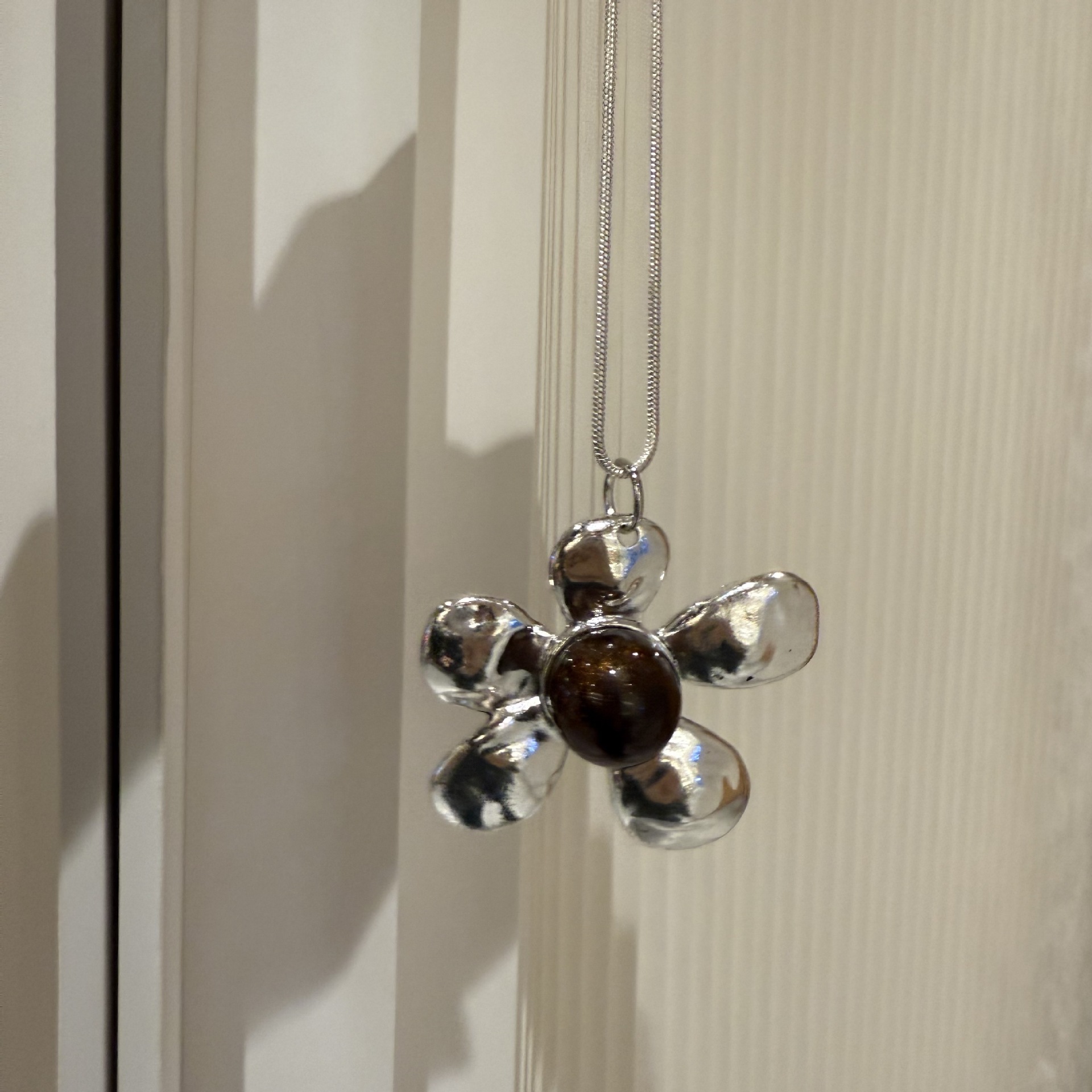 跨境专供亚马逊钛钢项链长款钱袋项链花朵仿古时尚百搭毛衣链项链详情15