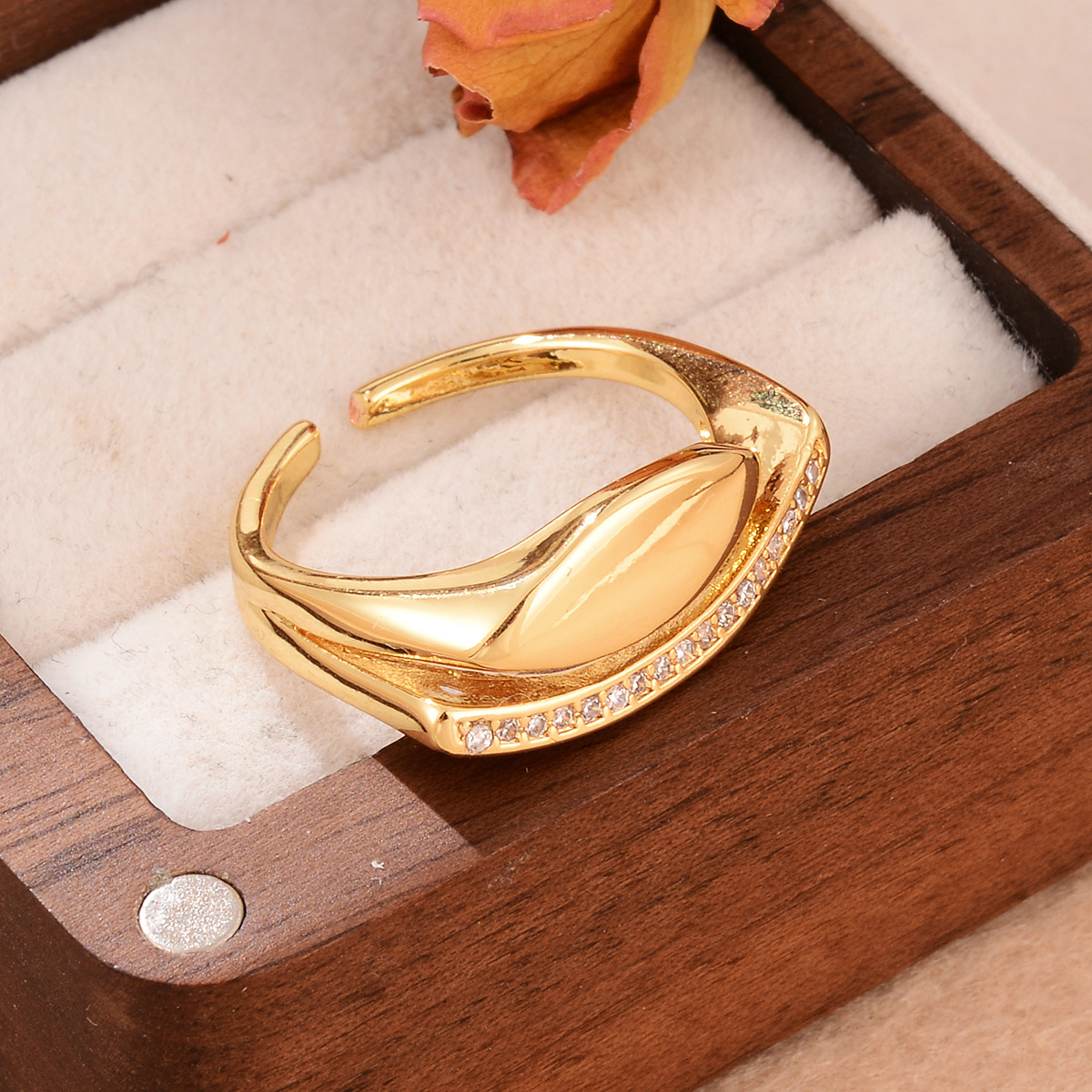 Simple and fashionable metallic style, irregular geometric pattern open ring set with zircon, versatile and fashionable texture hollowed-out jewelry pic 30