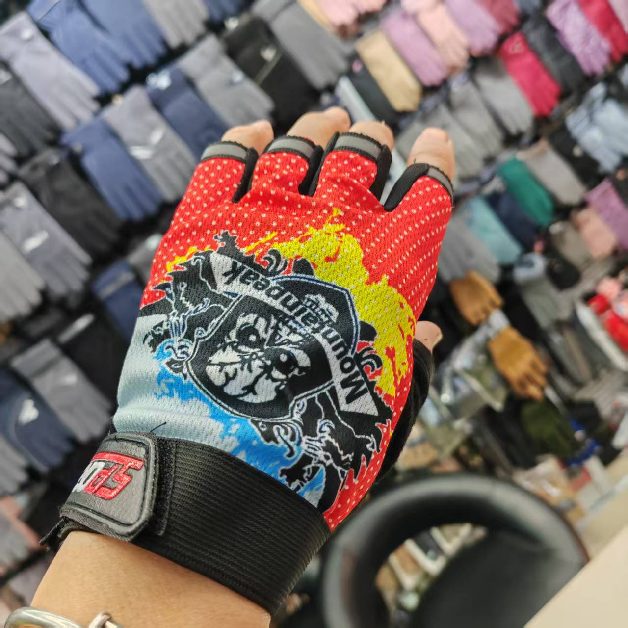 Sports outdoor gloves for men and women, anti-slip and protective training, weightlifting, yoga, fitness, cycling, mountain climbing, driving, half-finger gloves pic 3