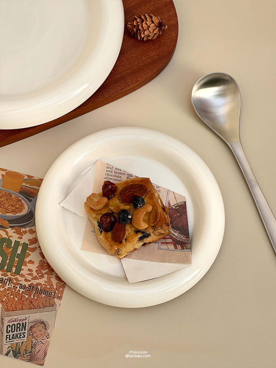 简约风陶瓷盘子网红胖嘟嘟餐具高级感碟子熊盘早餐盘蛋糕盘甜品盘详情14