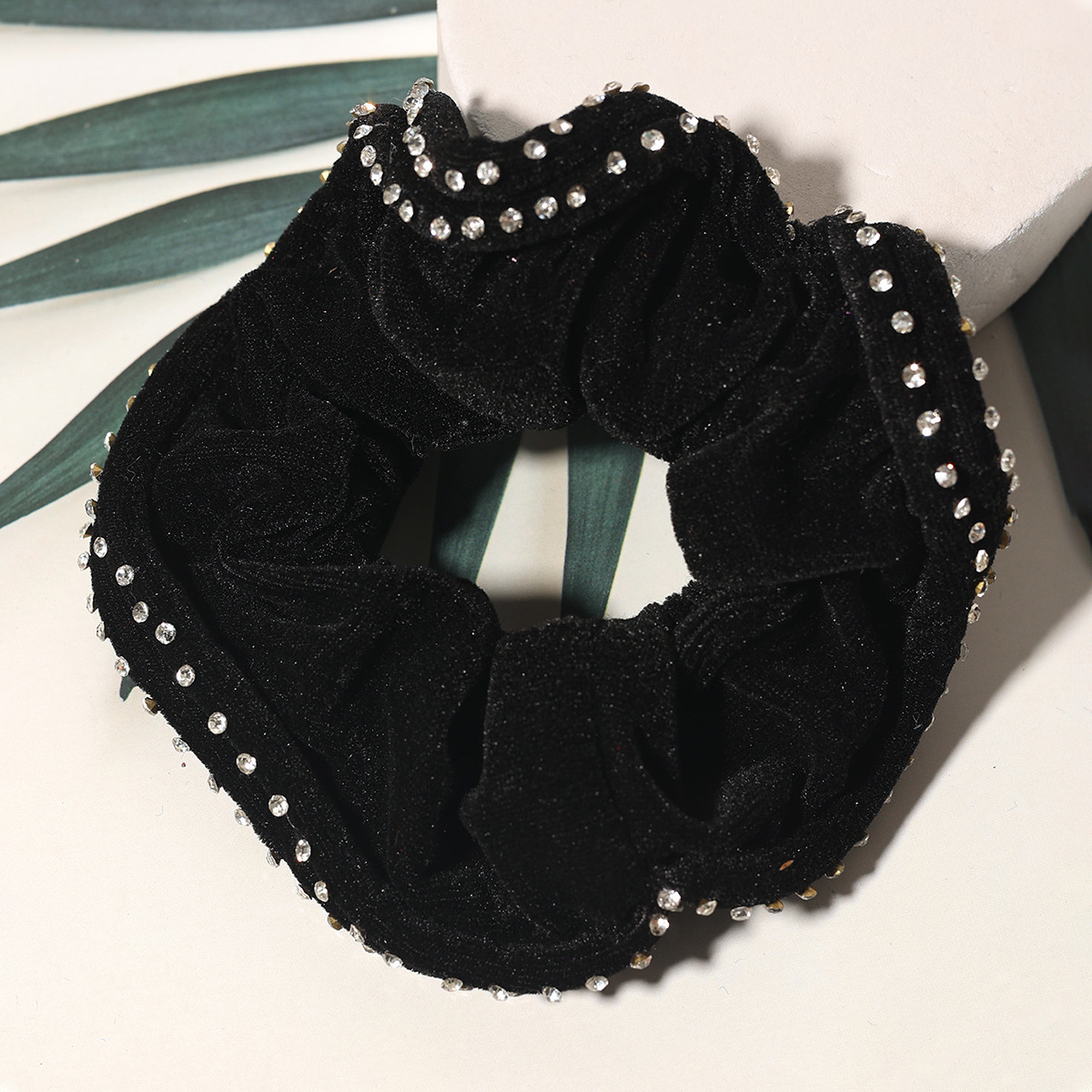 新款镶钻不倒绒发圈金丝绒带钻头饰盘发点钻绒布大肠圈韩版发饰详情6