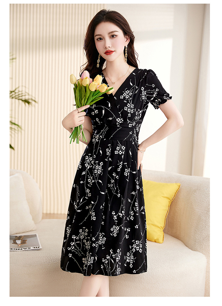 French floral chiffon dress for women 2024 Summer new style, fashionable, elegant and versatile V-neck midlength dress pic 4