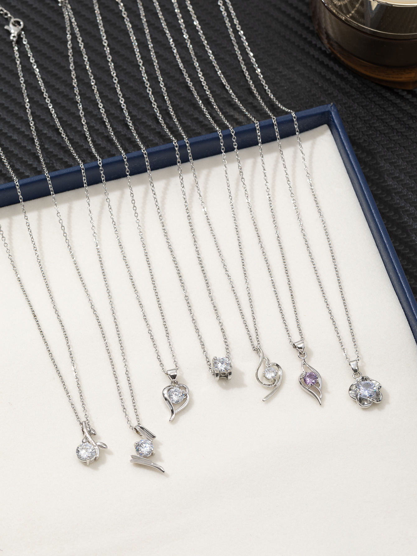 跨境合金锆石爱心花朵海豚简约百搭高级感吊坠项链锁骨链女批发潮详情3