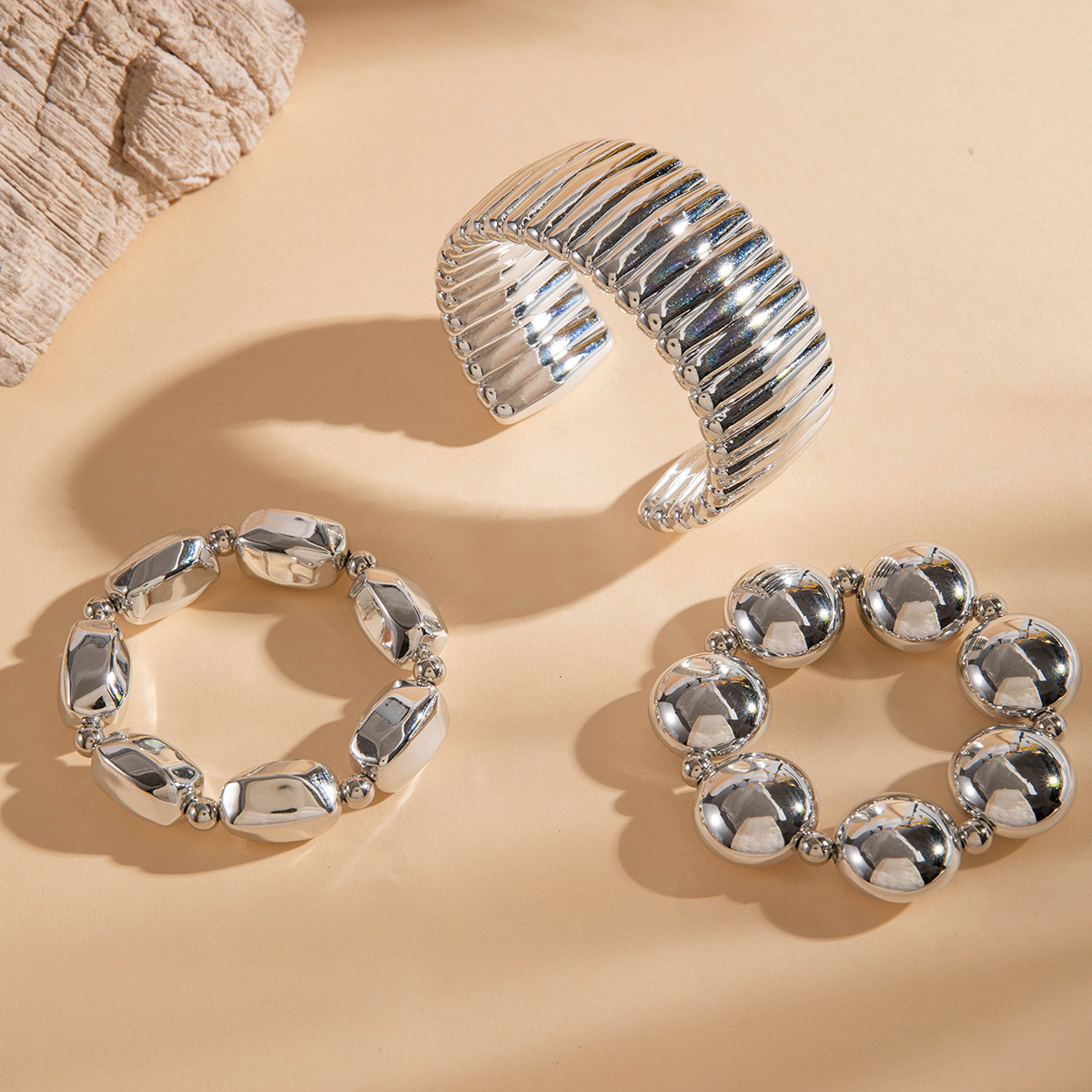 欧美跨境新款多层线条缠绕几何开口手镯套装朋克风波浪形串珠手链详情53
