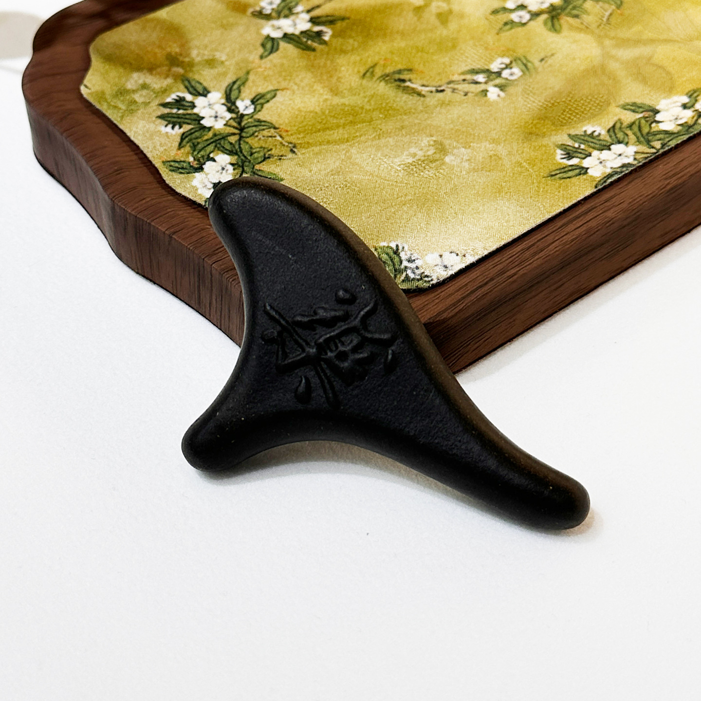 合香珠爆款何首乌按摩梳天然中药养发草药梳工艺品礼品木质梳子批发详情15