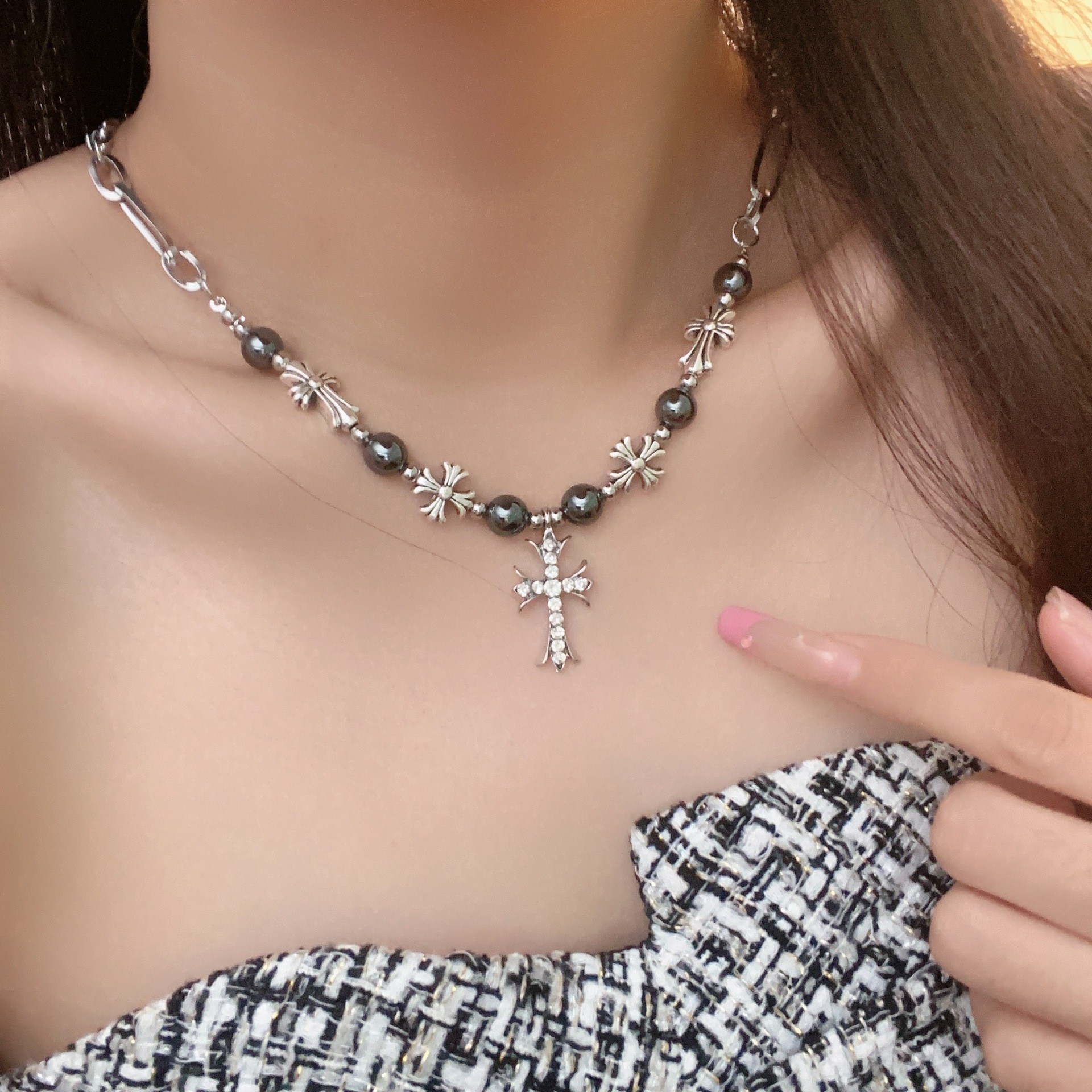 暗黑y2k亚比少女叠戴黑色串珠项链蝙蝠十字甜酷辣妹卫衣项饰配饰详情8