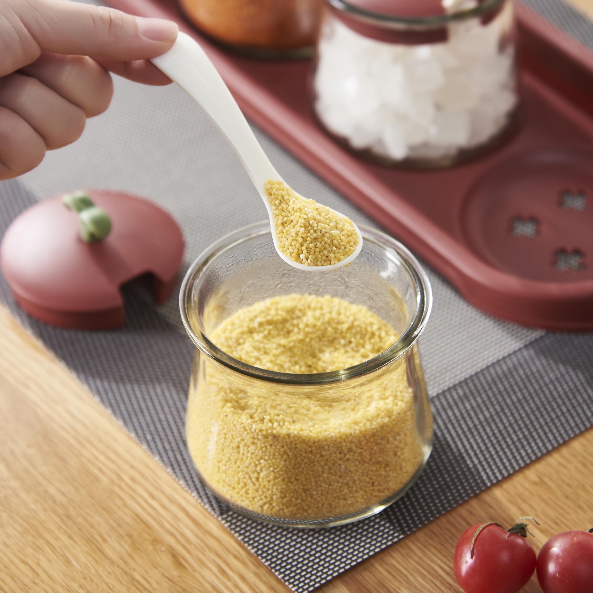 Wholesale color-blocking cartoon seasoning jar storage box, seasoning box set, household combination set, kitchen seasoning bottle and jar, monosodium glutamate pic 6