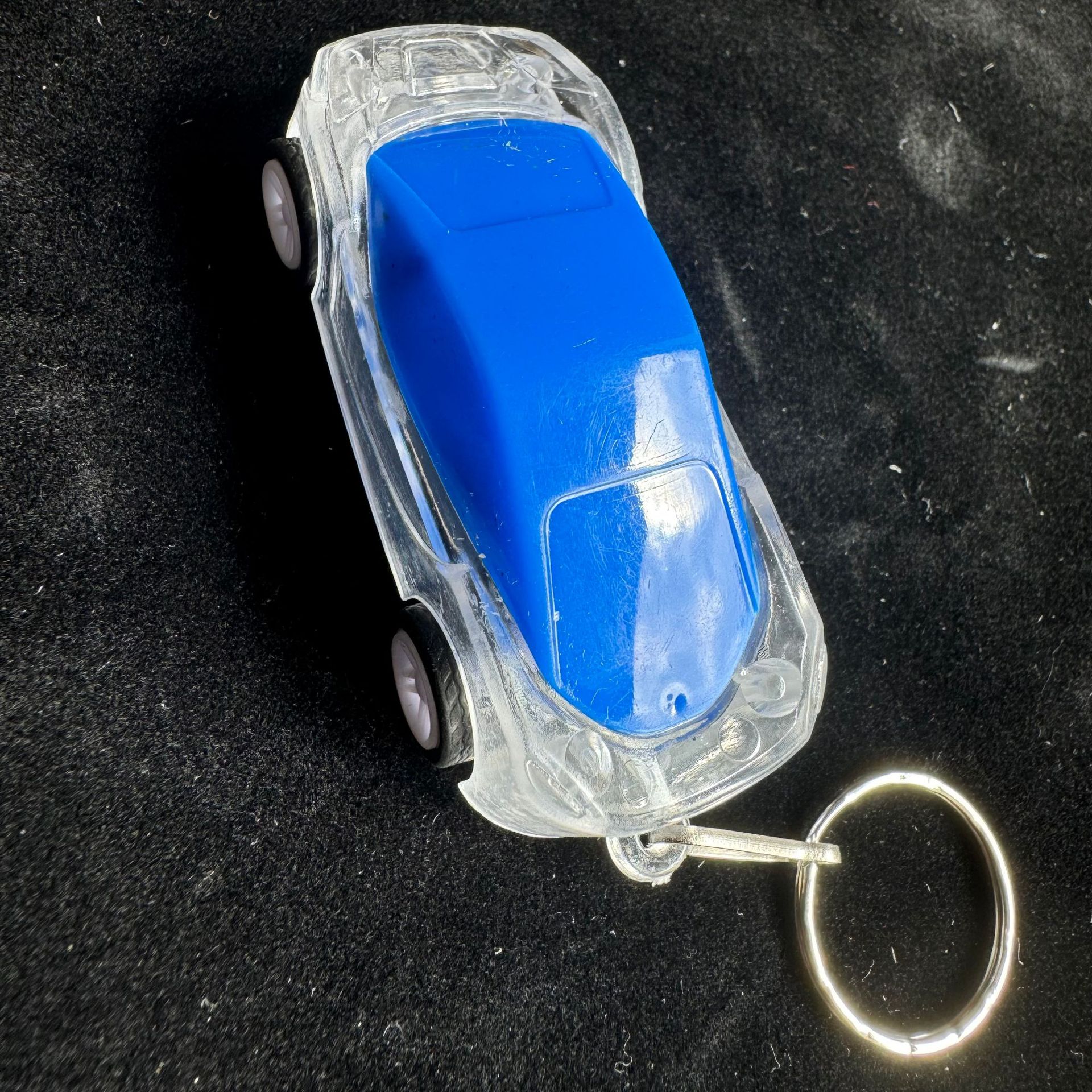 多功能闪光灯回力汽车钥匙扣发光玩具地摊热卖创意礼品挂件批发详情3