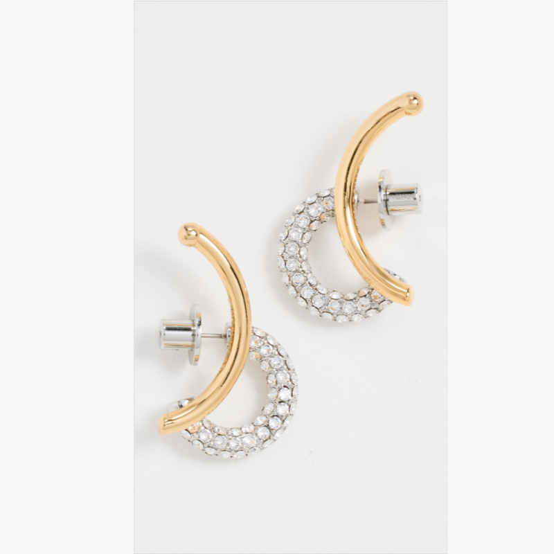 The S925 silver-needle stud earrings with plain bezels and diamonds are a must-have for fashionable commuting in the autumn and winter of 2024. They are unique and light luxury earrings pic 7