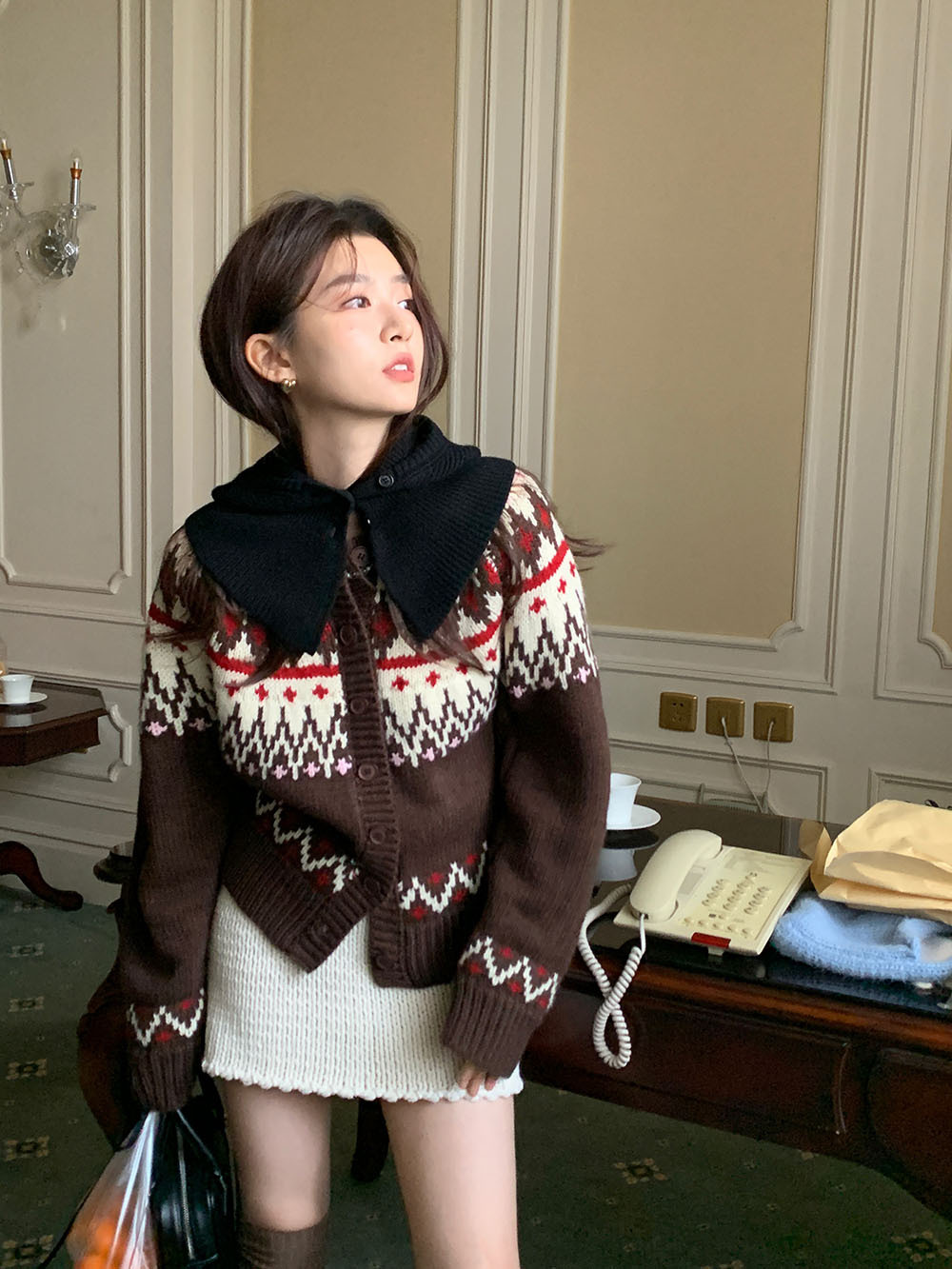 费尔岛复古美式少女撞色波普提花单排扣针织开衫厚实保暖毛衣外套详情2