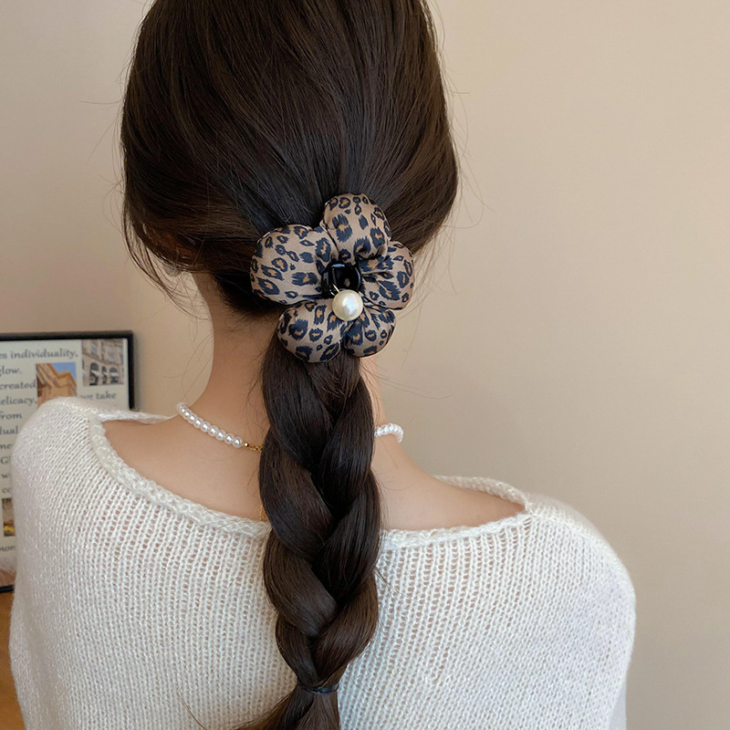 秋冬复古豹纹褶皱花朵大肠发圈美拉德风发绳欧美时尚高级感发饰女详情13