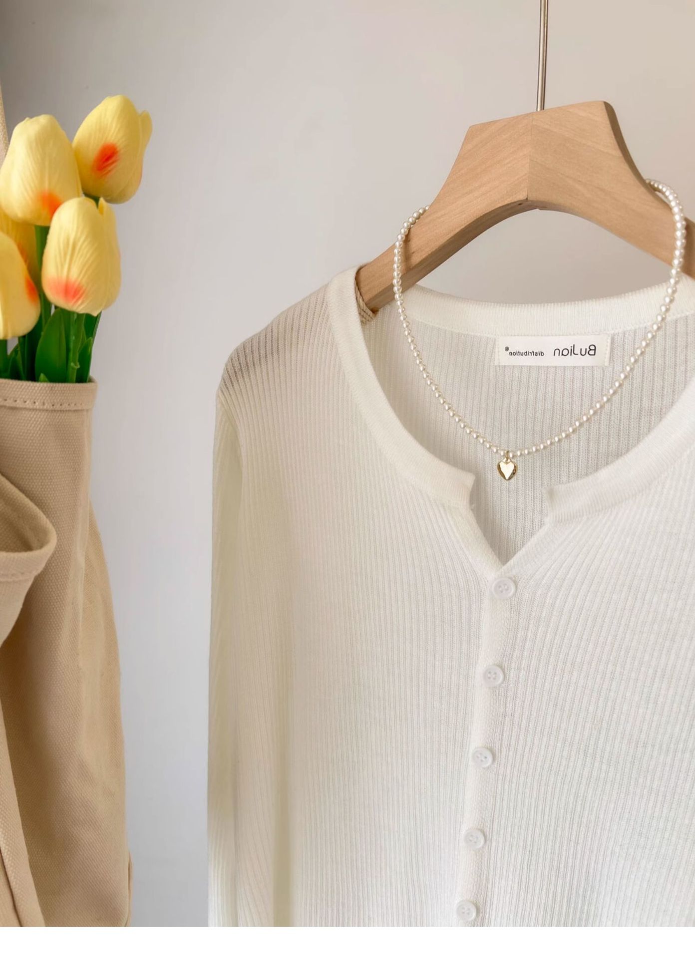 A short woolen cream-colored knitted coat for women, a long-sleeved cardigan for spring and autumn, and a chanel-style innerwear with a base layer pic 11