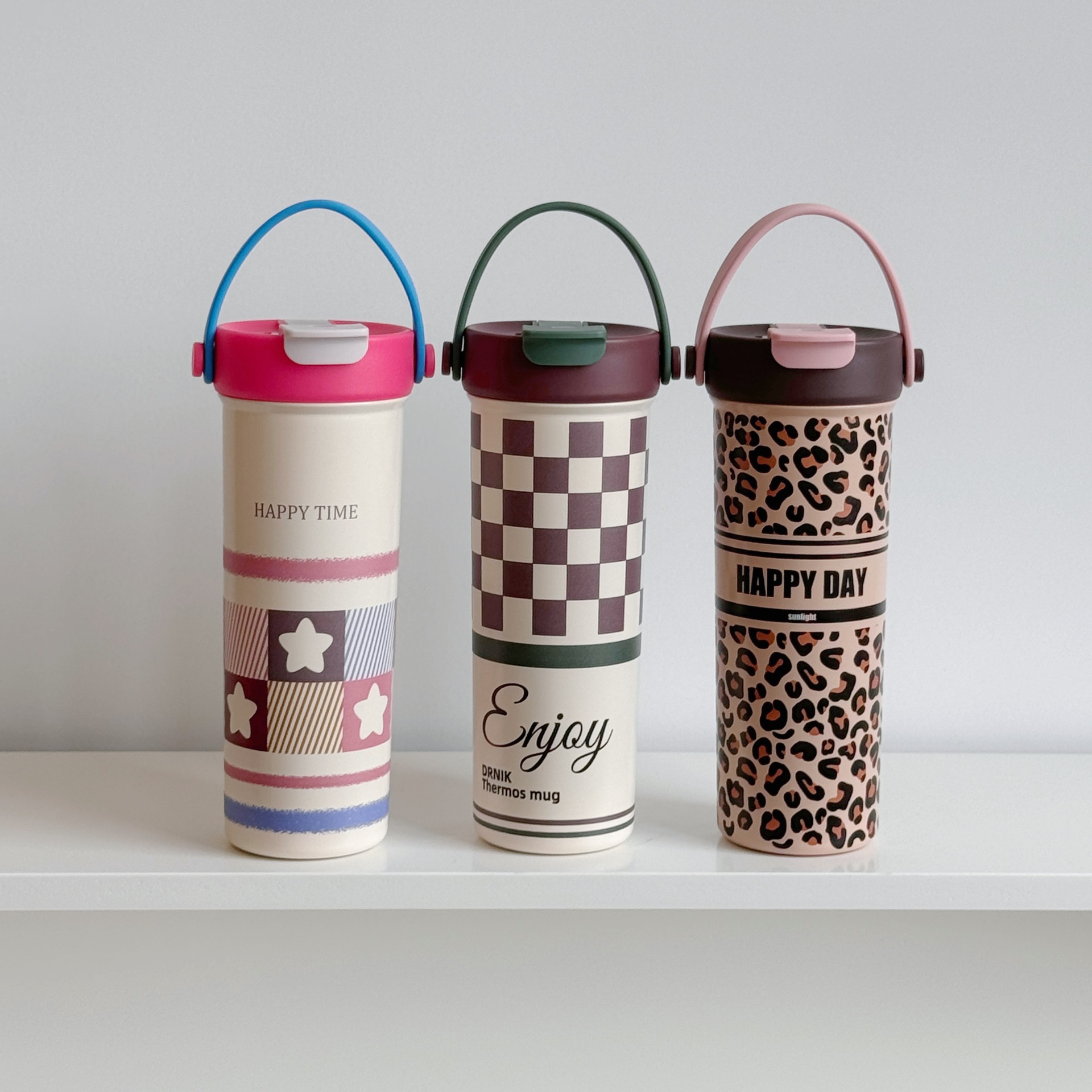 户外高颜值随手双饮咖啡杯美式便携车载水杯手提运动线条图咖啡杯详情5