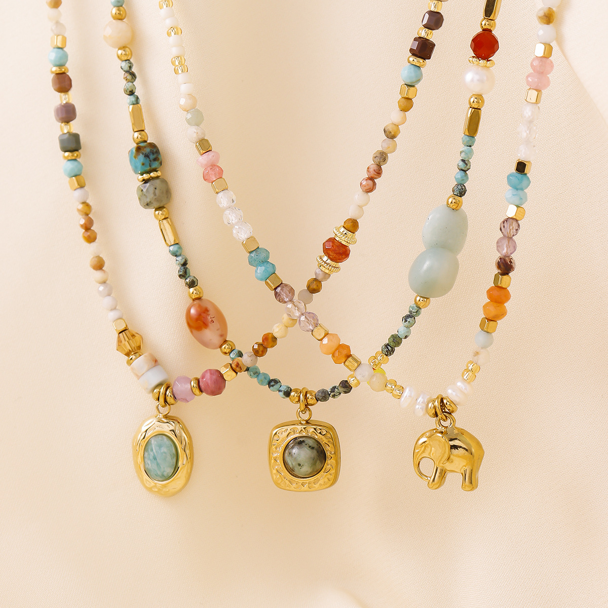 抖音爆款小象项链时尚饰品钛钢项链秋冬美拉德小象天然石项链详情3