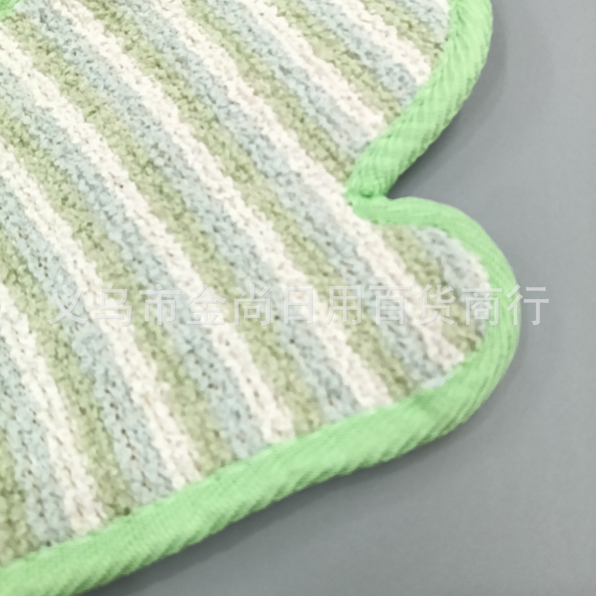 The bath towel fabric is soft and made of rayon. It is a bath scrubbing fabric, a back scrubbing glove, and a double-sided scrubbing bath towel for women pic 6