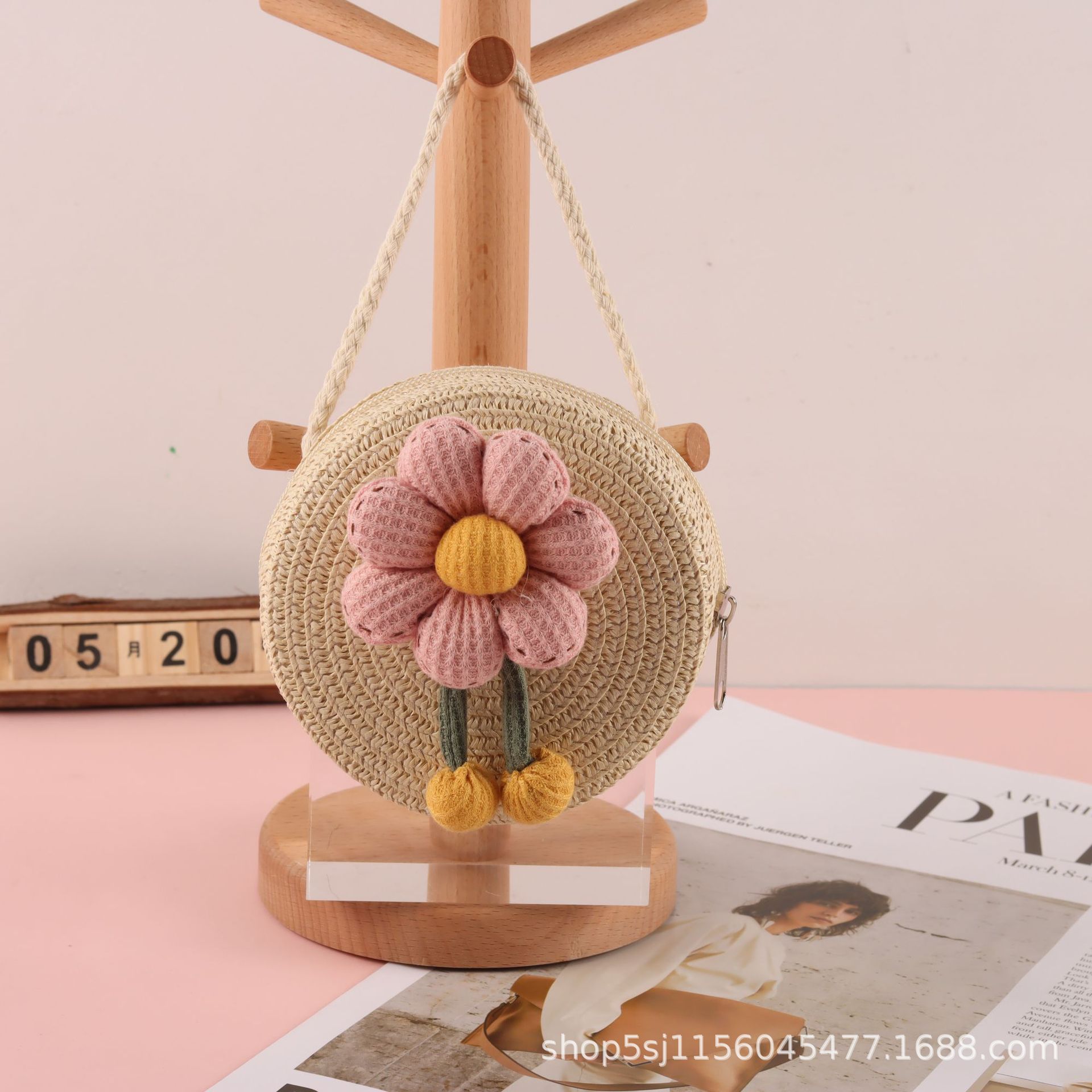 春夏新款儿童草编小包包小女孩可爱零钱斜跨圆包公主潮时尚单肩包详情22