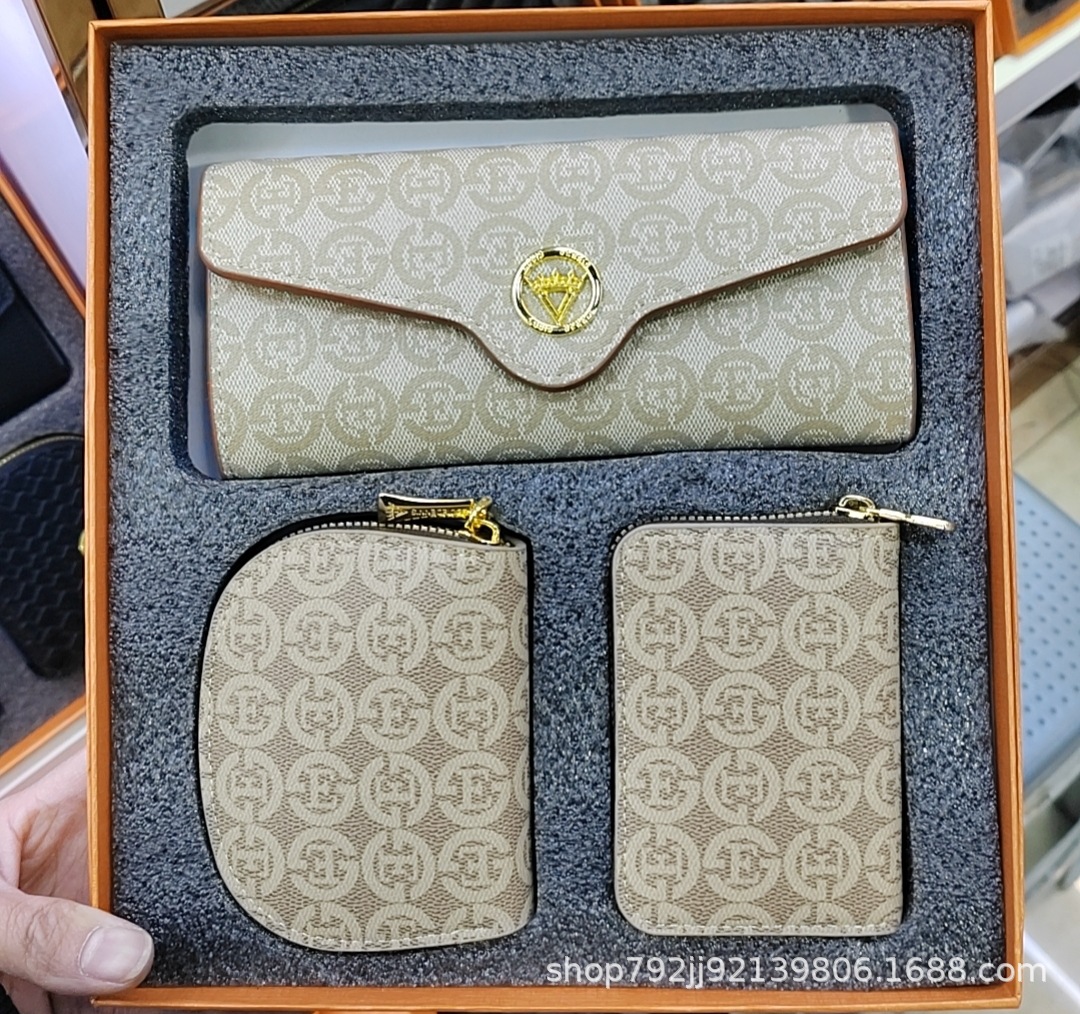 2024新款三件套礼盒装钱夹卡包套盒详情9