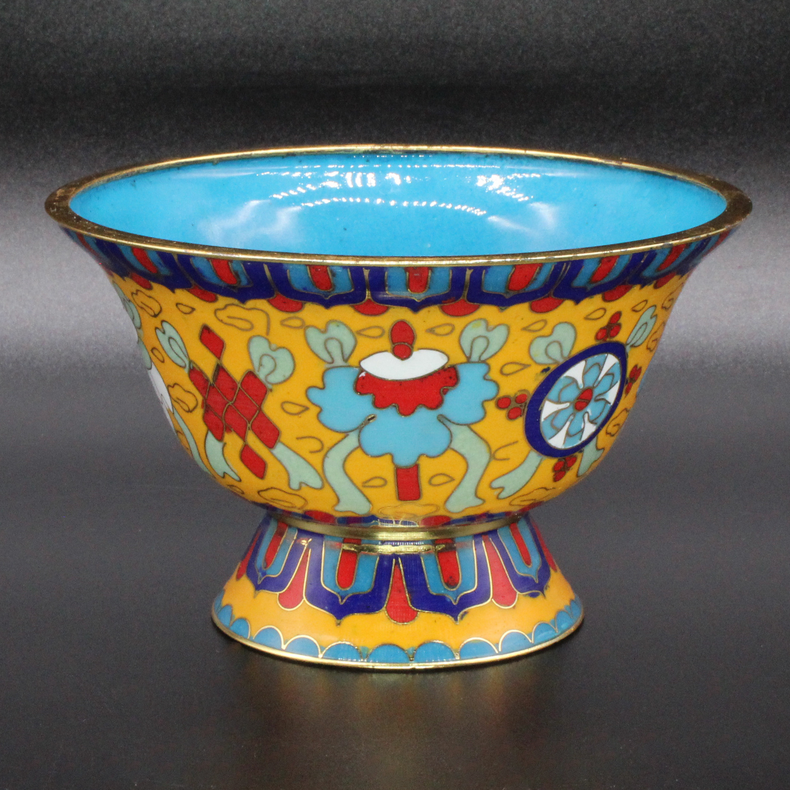 The cloisonne eight-treasure bowl is a traditional copper body, cloisonne enamel, polished, high-legged, eight-auspicious offering bowl and water bowl pic 13