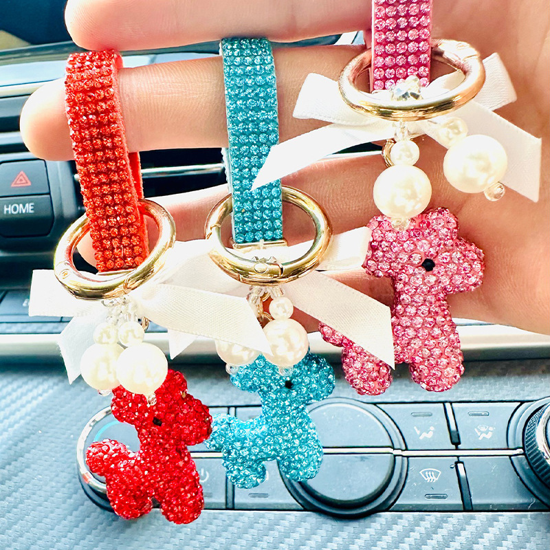 可爱卡通小鹿镶钻钥匙挂件满钻蝴蝶结包包挂饰珍珠装饰衣架百搭配件详情3