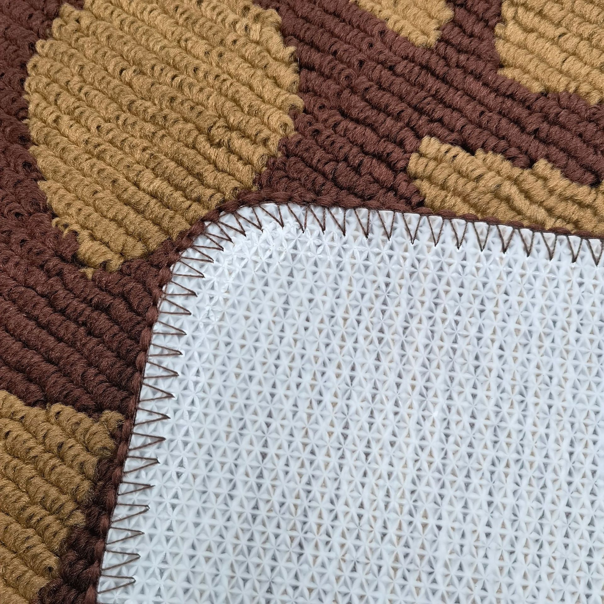 Two-color leaf loop velvet TPR base, anti-slip carpet, floor mat and door mat for indoor entrance, bathroom, living room, toilet and room pic 3