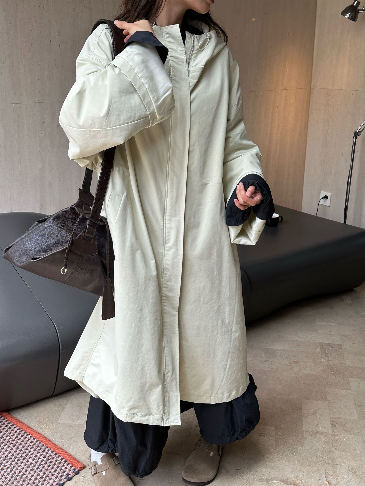 The new autumn Japanese-style outdoor street casual hooded silhouette windbreaker is a slimming and windproof long coat for women pic 27