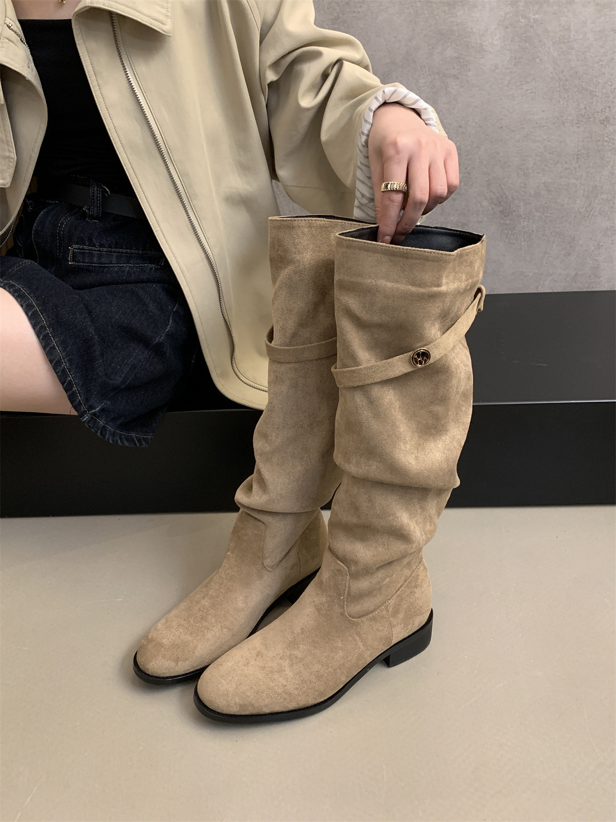 绒面瘦瘦靴卡其色堆堆骑士靴女2025新款秋冬季显瘦高筒粗跟长靴子详情12