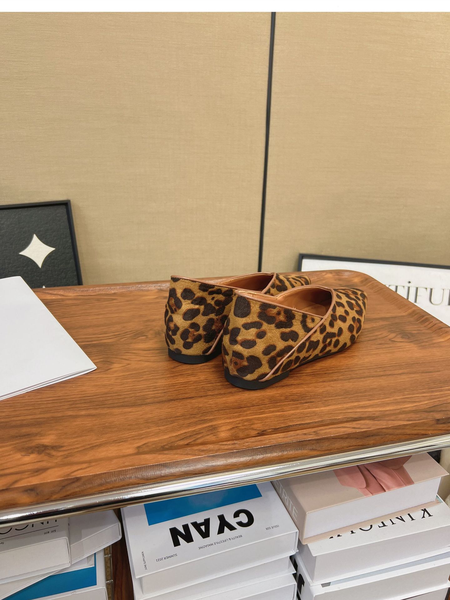 Pointed-toe leopard print insole height-increasing single shoes for women in autumn and winter, suede French commuter two-in-one flat single shoes, ladle shoes, grandma shoes pic 11