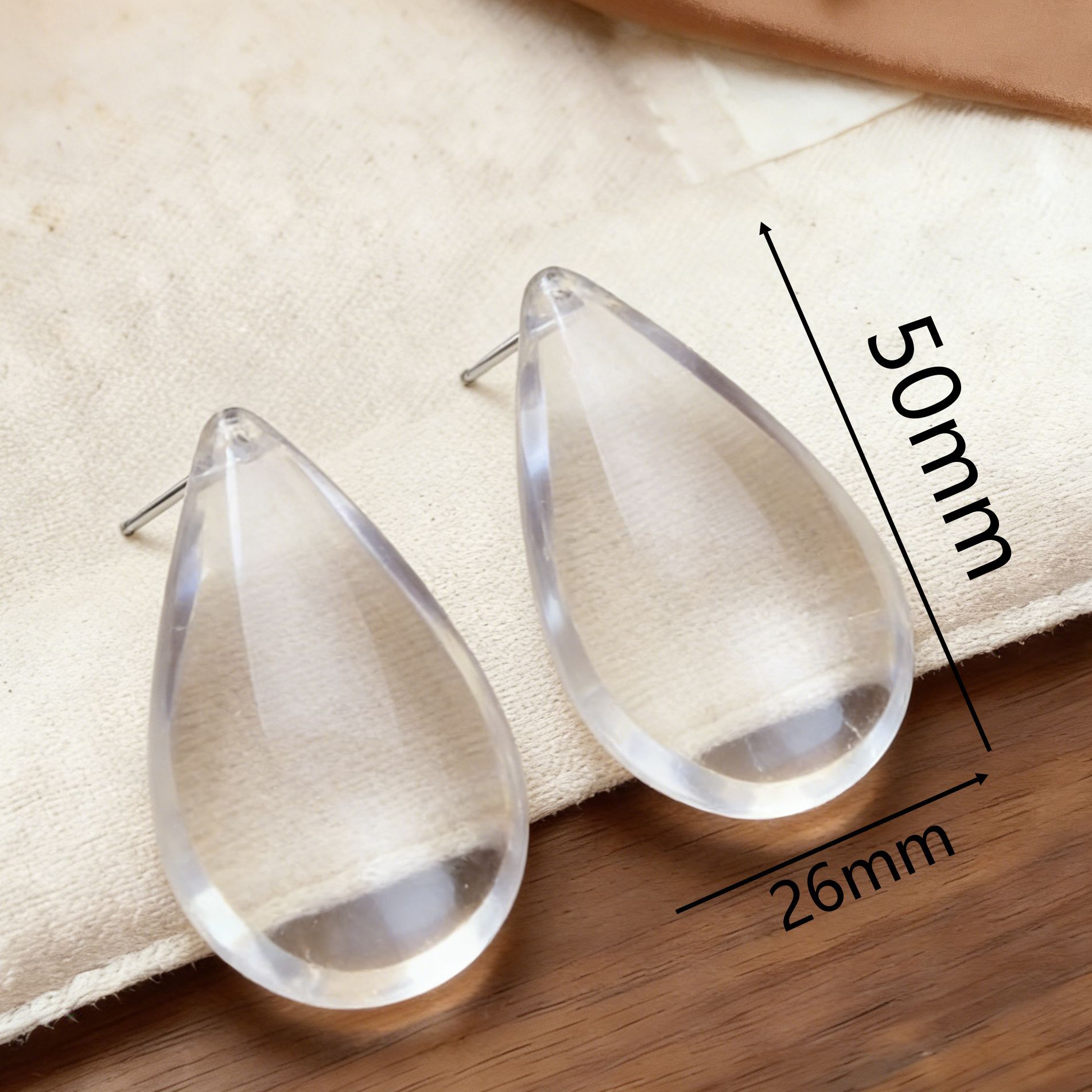 王菲同款2026春晚透明水滴耳钉小众流行高级感耳环轻奢夸张耳饰女详情6