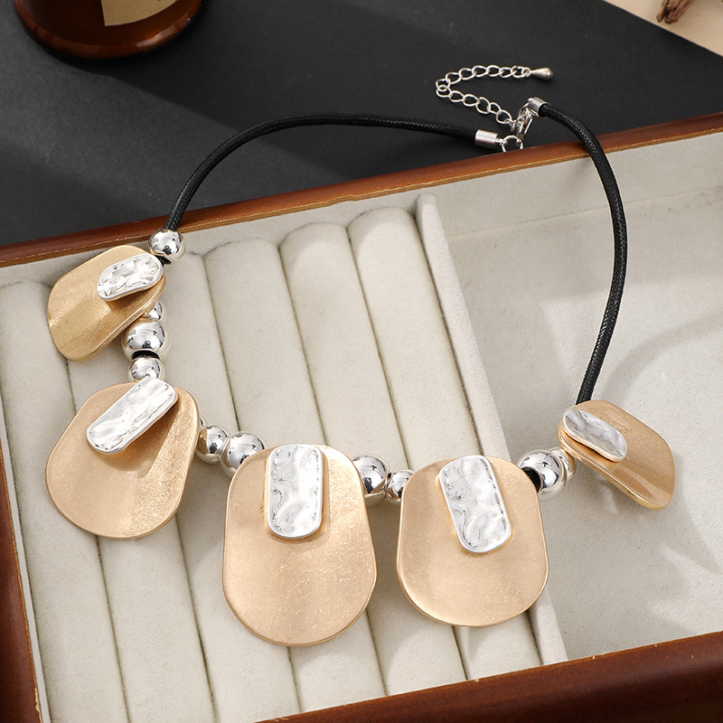 跨境亚马逊复古时尚女士短项链夸张百搭锁骨链金属拼接锁骨链批发详情10