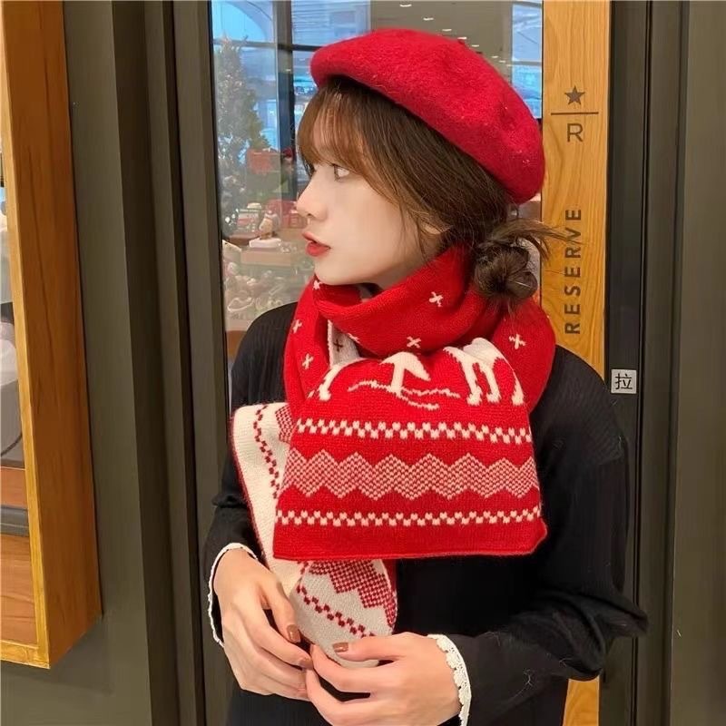 One-piece delivery of Christmas scarves, winter gifts for women, knitted scarves, red Internet celebrities, cute little deer, warm and thick woolen scarves, wholesale from street stalls pic 1