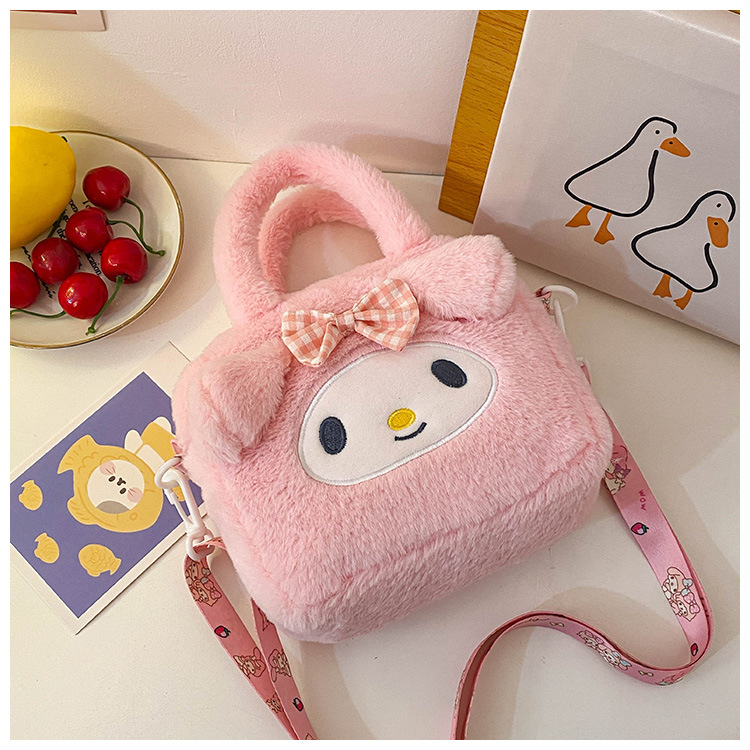 卡通三丽鸥库洛米毛绒包手提化妆公仔包儿童抓机娃娃斜跨零钱小包详情26
