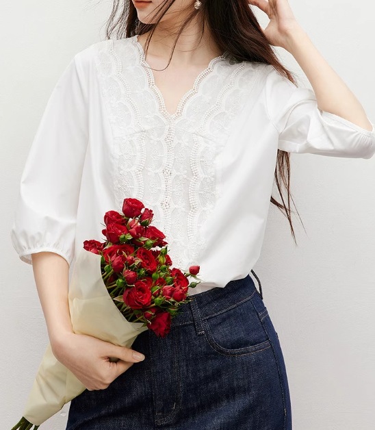 雪纺衫2025春季新款女装灯笼袖拼接蕾丝花边V领上衣90125092001详情2