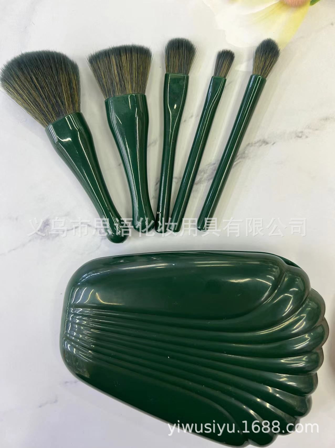 新款5支贝壳镜子化妆刷便携式迷你带化妆镜子组合旅行小巧化妆刷详情6