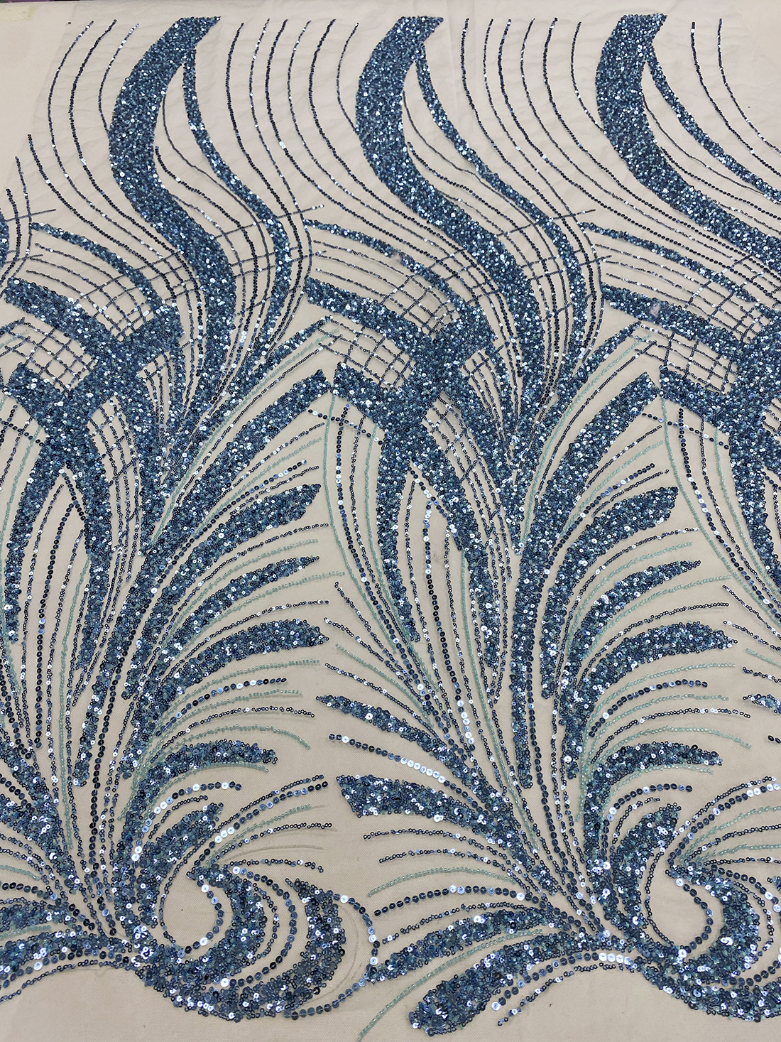 工厂现货珠管珠子亮片网布蕾丝绣花婚纱礼服面料EMBROIDERYLACE详情17