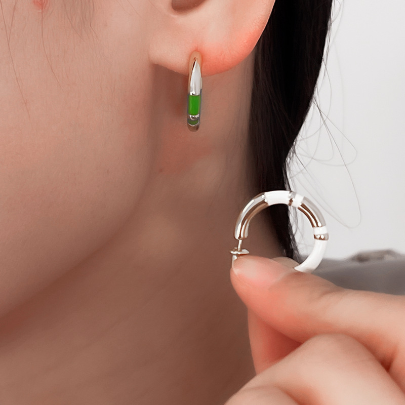 C形珐琅圈圈拼接耳环女法式轻奢小众设计感复古气质银针撞色耳圈详情25