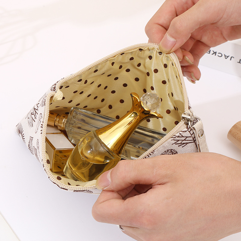 跨境现货布艺化妆包拉链袋多功能便携式收纳手拿洗漱包学生笔袋详情22