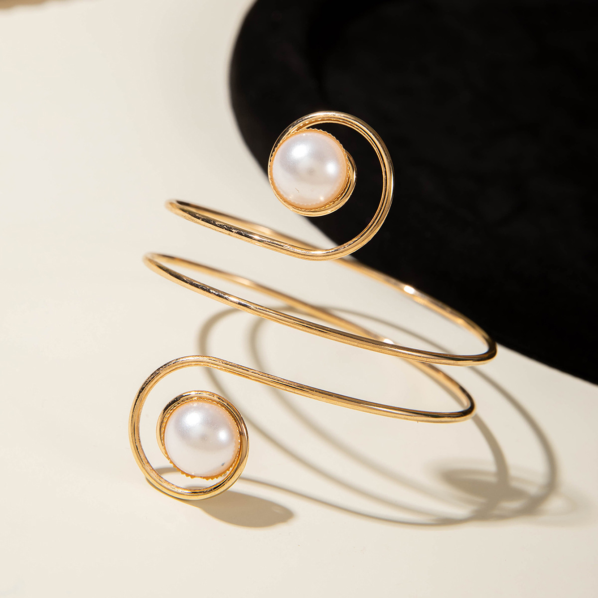 亚马逊跨境个性冷淡风海星手臂镯线条计感蝴蝶环形开口臂镯女详情107