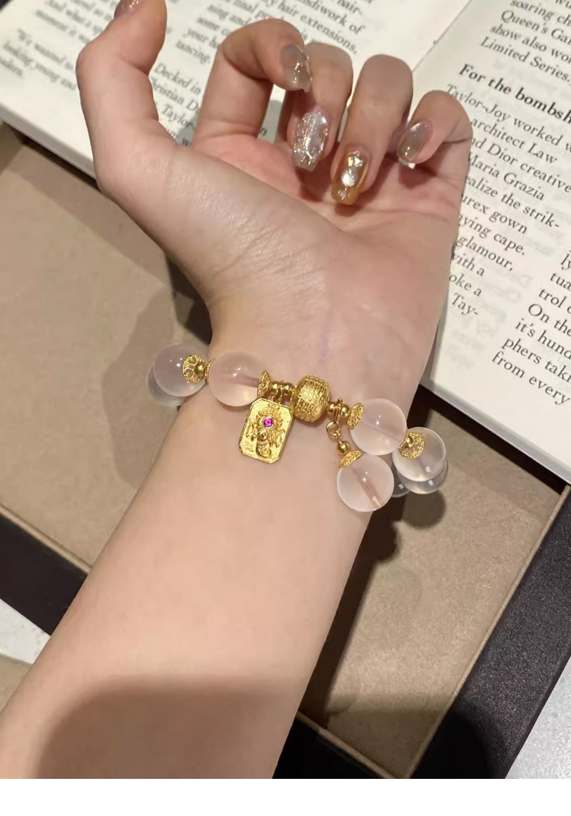 吉象粉水晶手串女手链轻奢小众设计款招财串珠气质网红闺蜜手饰品详情2