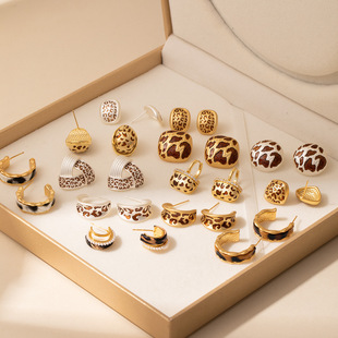 小红书法式复古精致mini花朵耳环轻奢高级感金色浪漫玫瑰花耳扣女详情9