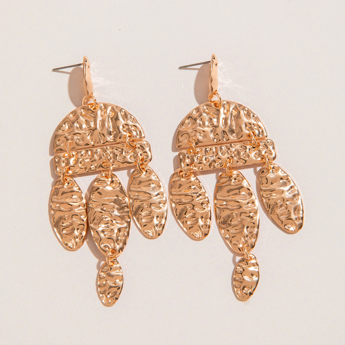 欧美跨境复古水滴形褶皱耳环气质高级感几何椭圆三角形耳钉耳饰女详情15