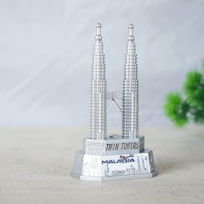 The new Kuala Lumpur Tourism Memorial Twin Towers are a finely crafted and permanently commemorated model of the twin towers pic 22