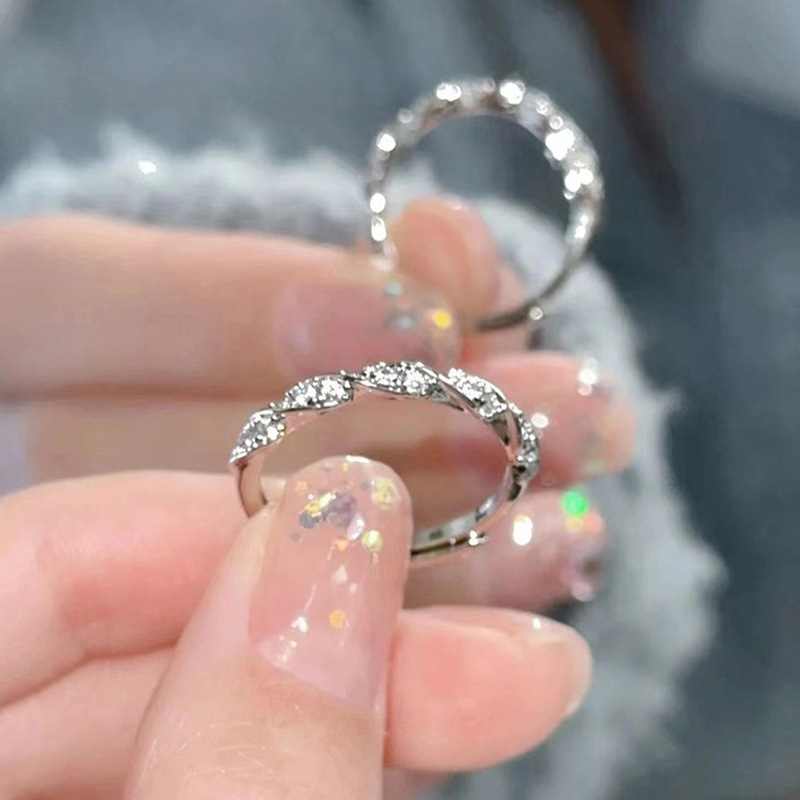 2025小清新开口可调节女麻花缠绕款食指戒素圈轻奢小众戒指详情4