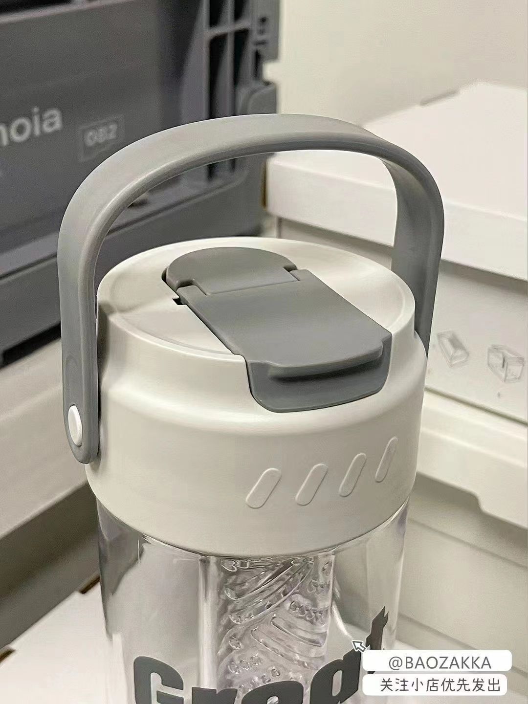 Summer large-capacity water cup, high appearance level portable sports straw cup, new model with tea strater, student cup pic 2