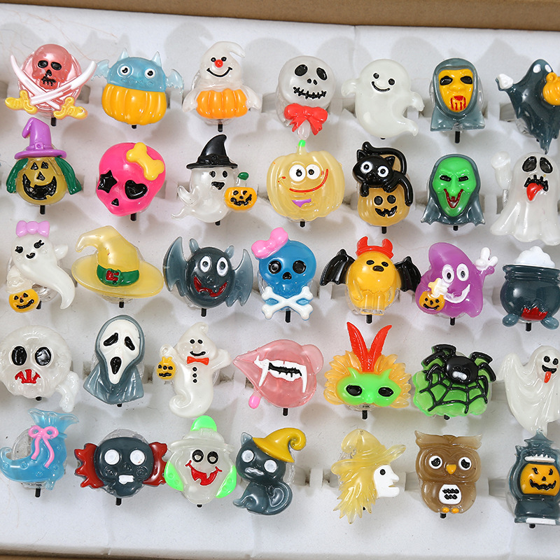 外贸亚马逊50孔发光戒指 万圣节儿童夜光戒指LED南瓜鬼头手指灯详情6