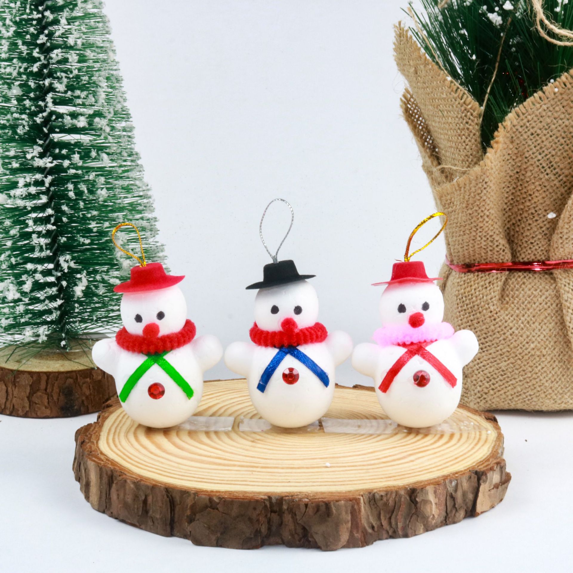 Three sets of Christmas foam snowman three-dimensional decorations, 4.5x6cm, shopping mall and bar scene hanging pieces, festive decoration pic 4